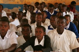 Tanzanian children 2 in school
